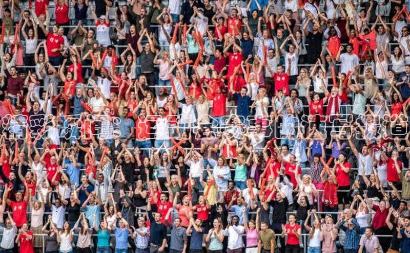 精彩瞬间：运动会赛事的速写报道